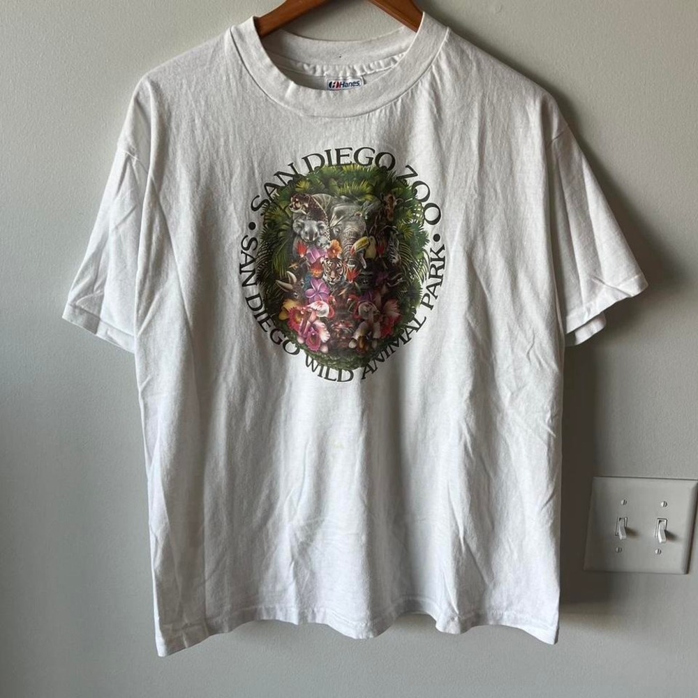 San Diego Zoo White Graphic Short-Sleeve Tee VINTAGE CONDITION